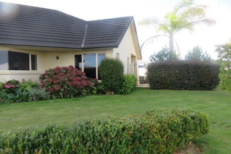 Photo of property in 2 Oldfield Court, Huntington, Hamilton, 3210