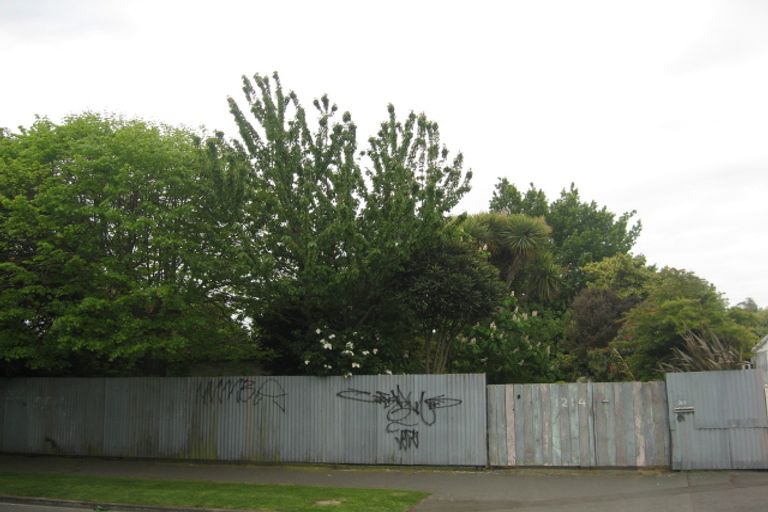 Photo of property in 214 Harewood Road, Bishopdale, Christchurch, 8053