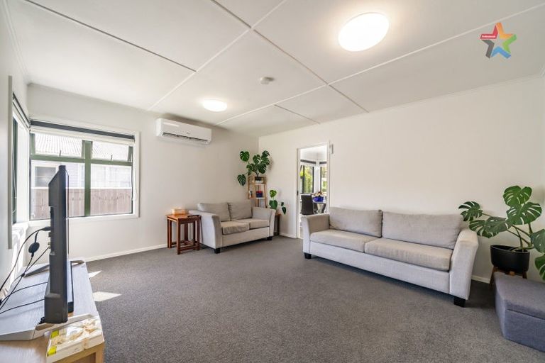 Photo of property in 4 Roberts Street, Wainuiomata, Lower Hutt, 5014