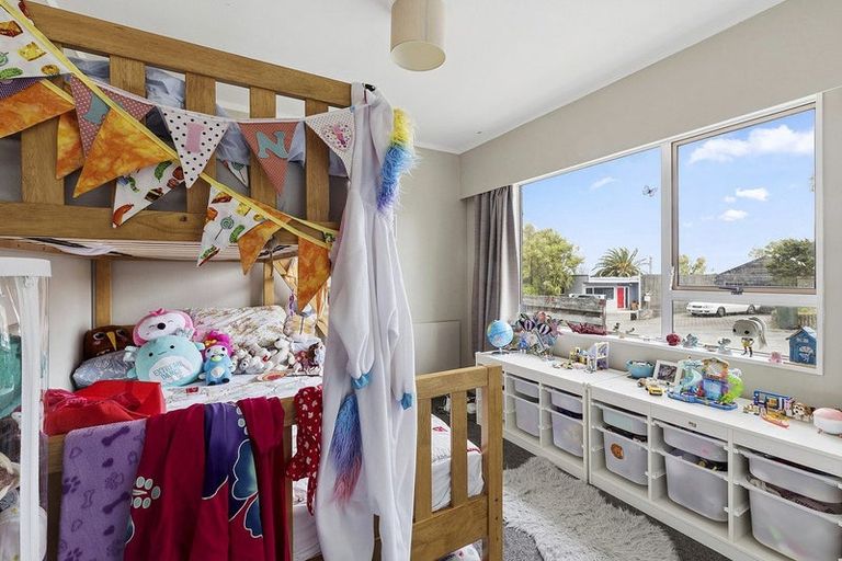 Photo of property in 24a The Track, Plimmerton, Porirua, 5026