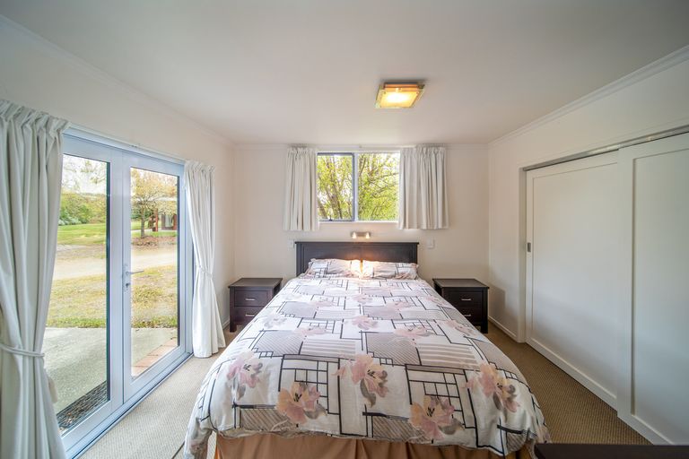 Photo of property in 70 Ferris Road, Springvale, Alexandra, 9393