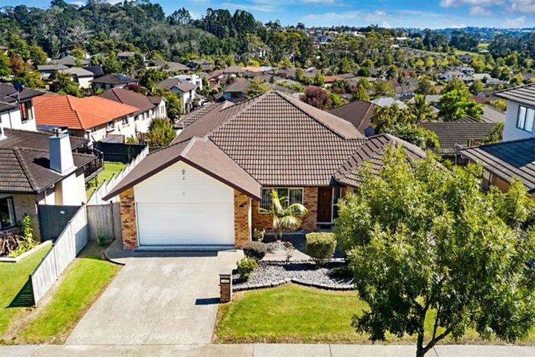 Photo of property in 23 Leafield Crescent, Henderson, Auckland, 0612
