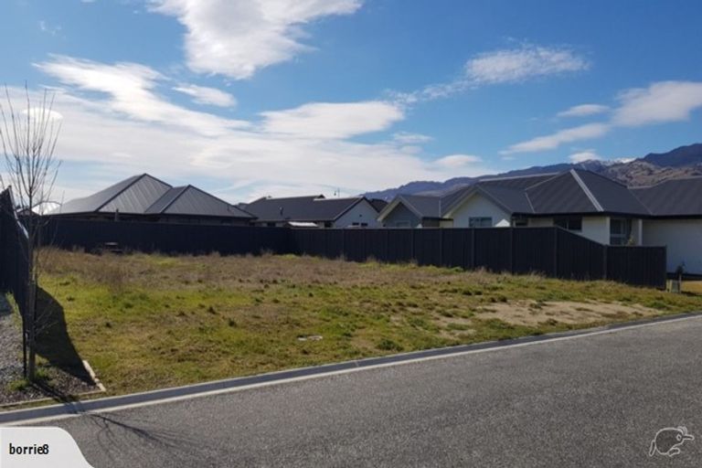 Photo of property in 8 Phoenix Place, Cromwell, 9310