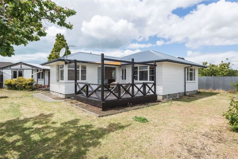 Photo of property in 7 Winnipeg Place, Wainoni, Christchurch, 8061