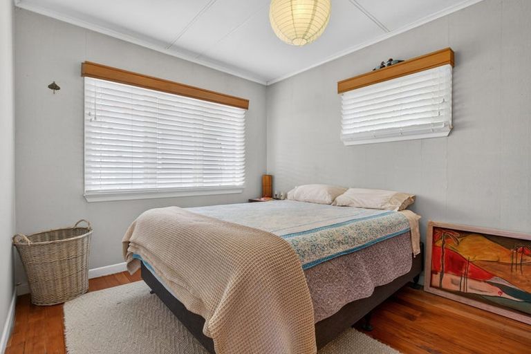 Photo of property in 1 Griffin Road, Maungaturoto, 0520