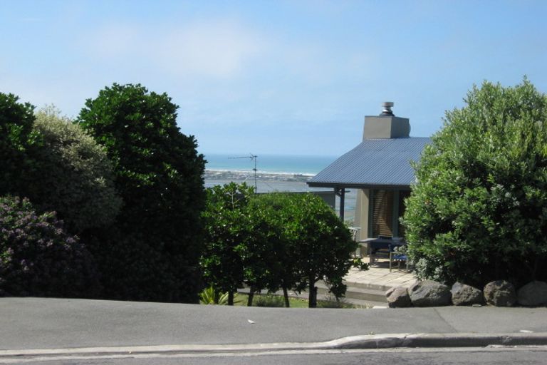 Photo of property in 36 Glendevere Terrace, Redcliffs, Christchurch, 8081