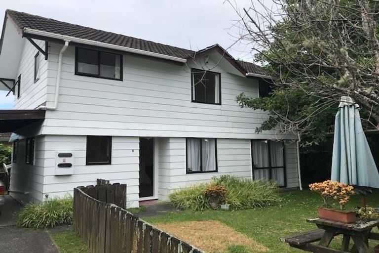 Photo of property in 3/157 Chivalry Road, Glenfield, Auckland, 0629