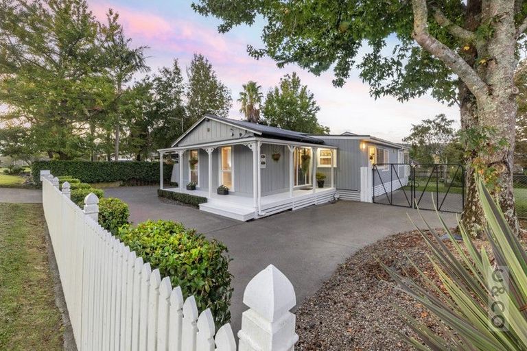 Photo of property in 23 Queen Street, Riverhead, 0820