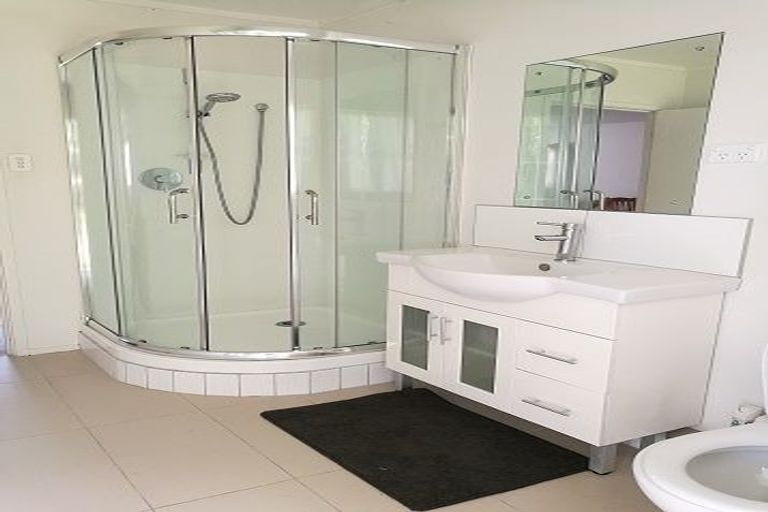 Photo of property in 25 Maugham Drive, Bucklands Beach, Auckland, 2014