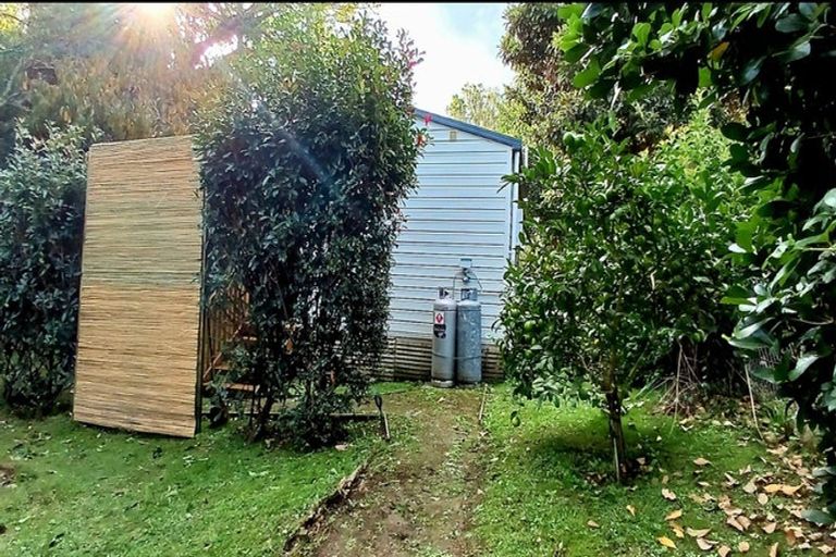 Photo of property in 13 Killarney Avenue, Torbay, Auckland, 0630