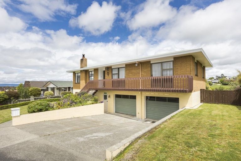 Photo of property in 30 Park View Avenue, Feilding, 4702
