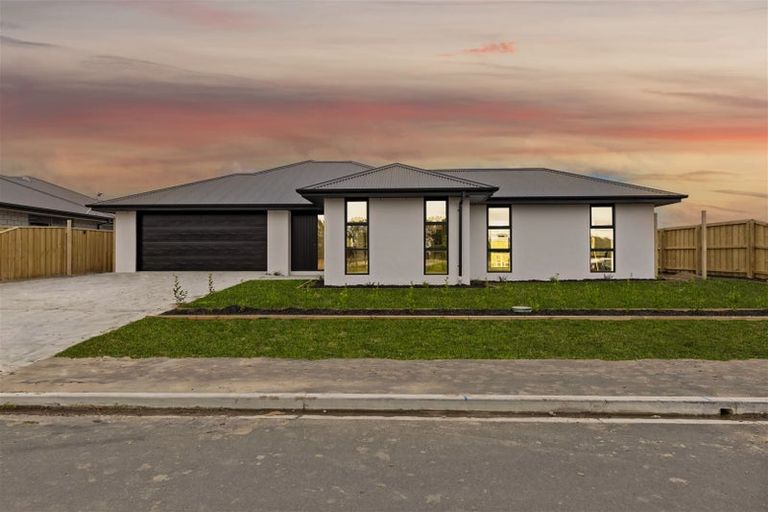 Photo of property in 54 Ashbury Drive, Tinwald, 7774