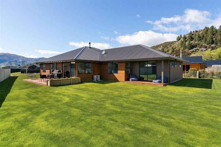 Photo of property in Luggate Park, 20 Cooper Crescent, Luggate, Cromwell, 9383