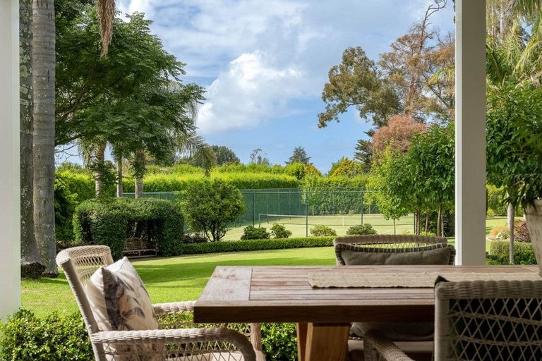 Photo of property in 20 Kayelene Place, Omokoroa, 3114