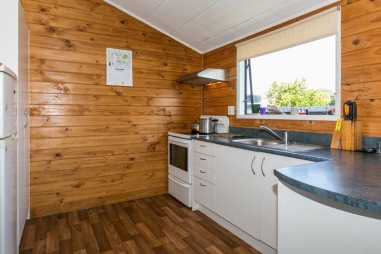 Photo of property in 42 Bledisloe Road, Maraenui, Napier, 4110