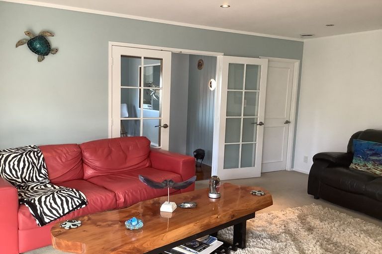 Photo of property in 2/28 Onepoto Road, Hauraki, Auckland, 0622