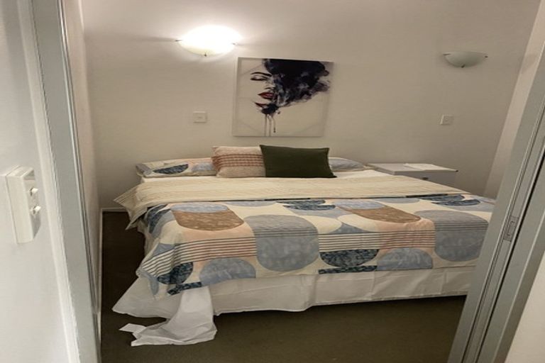 Photo of property in Guardian Apartments, 324/105 Queen Street, Auckland Central, Auckland, 1010