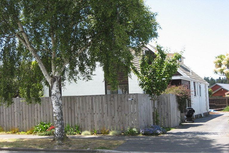 Photo of property in 20 Lamorna Road, Parklands, Christchurch, 8083