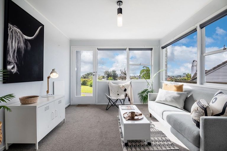 Photo of property in 1/14a Albert Road, Devonport, Auckland, 0624