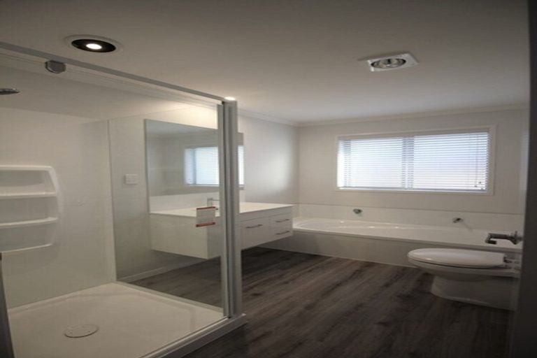 Photo of property in 18 Stevenson Drive, Papamoa, 3118