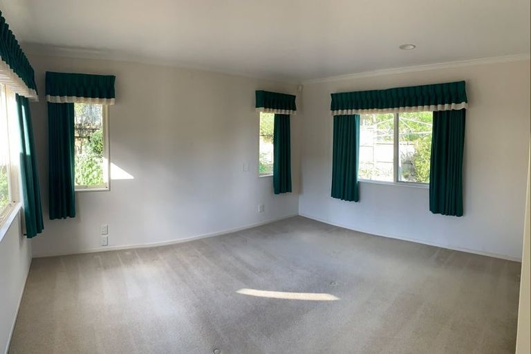 Photo of property in 26 Delmont Close, East Tamaki Heights, Auckland, 2016