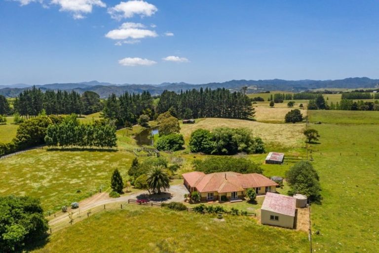 Photo of property in 391 Pakaru Road, Kawakawa, 0282