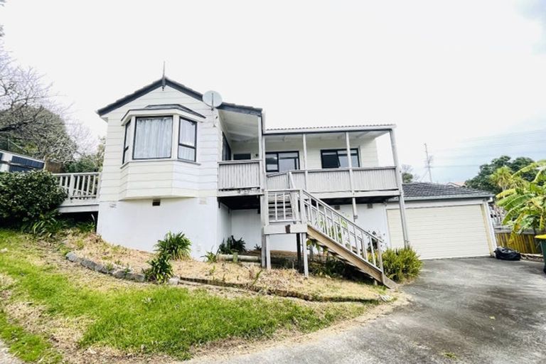 Photo of property in 49 Santiago Crescent, Unsworth Heights, Auckland, 0632
