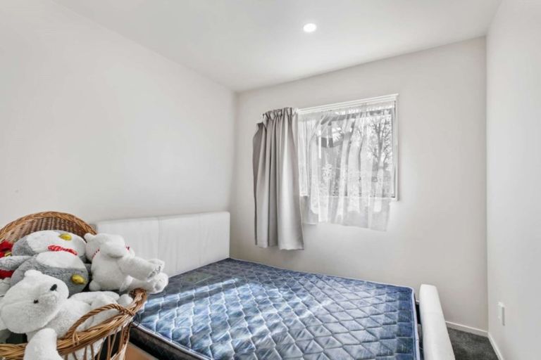 Photo of property in 39a Evelyn Road, Cockle Bay, Auckland, 2014