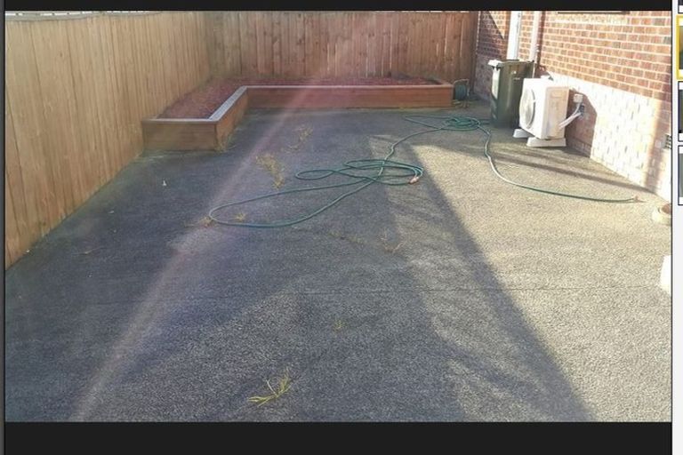 Photo of property in 1/67 Dale Crescent, Pakuranga, Auckland, 2010