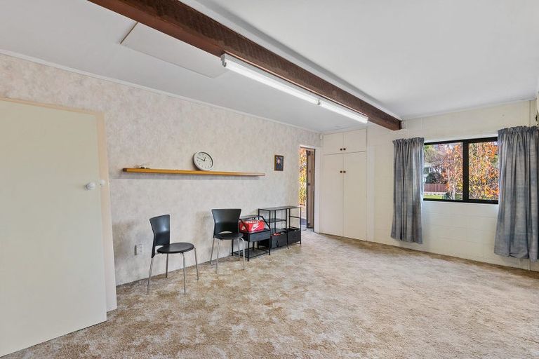 Photo of property in 8 Elwyn Crescent, Green Island, Dunedin, 9018