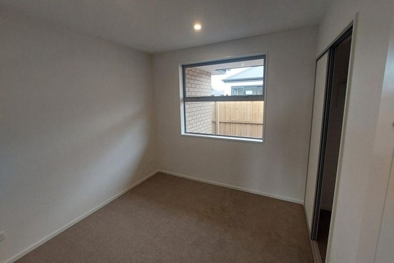 Photo of property in 39 Chambers Avenue, Woodend, 7691