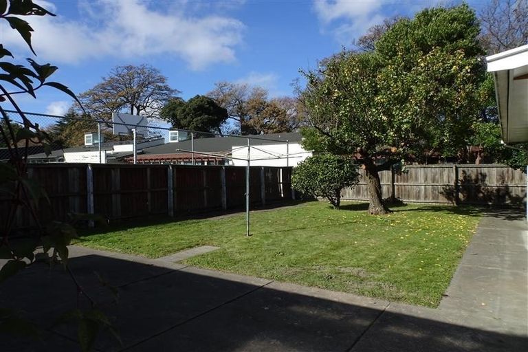 Photo of property in 44 Acacia Avenue, Upper Riccarton, Christchurch, 8041