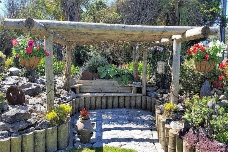 Photo of property in 112 Main South Road, Karoro, Greymouth, 7805