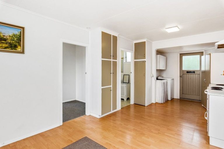 Photo of property in 24 Parakai Street, Paraparaumu, 5032