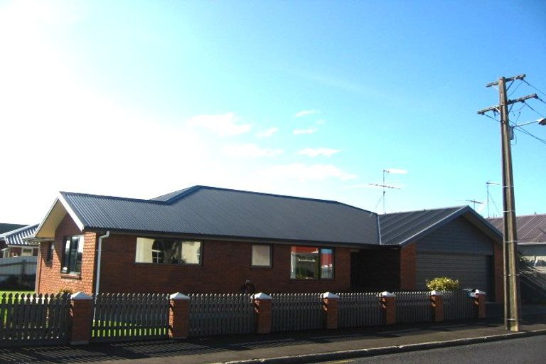 Photo of property in 1 Wickliffe Street, Mosgiel, 9024