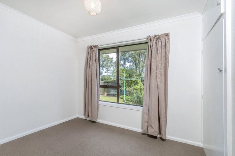 Photo of property in 9 Hannah Place, Redwood, Christchurch, 8051