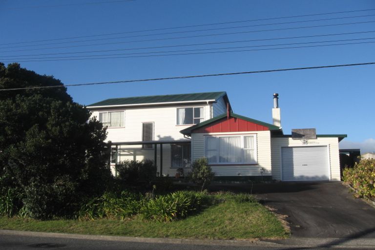 Photo of property in 40 Menin Road, Raumati South, Paraparaumu, 5032