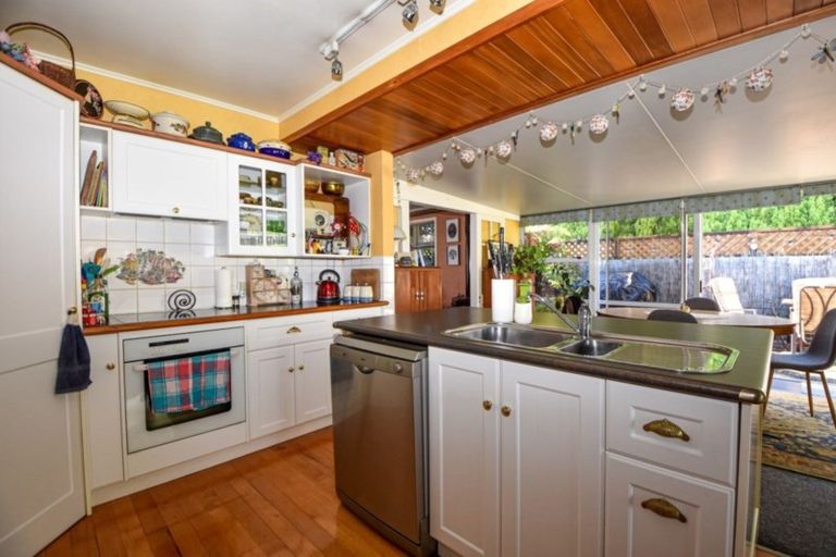 Photo of property in 24 Armstrong Avenue, Carterton, 5713