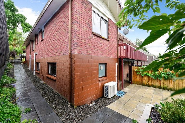 Photo of property in 16 Glendale Drive, Dinsdale, Hamilton, 3204