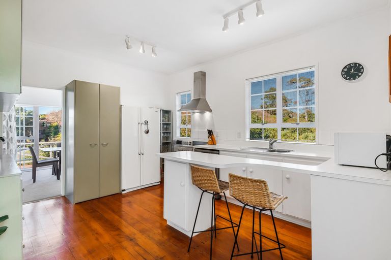 Photo of property in 9 Pah Road, Cockle Bay, Auckland, 2014