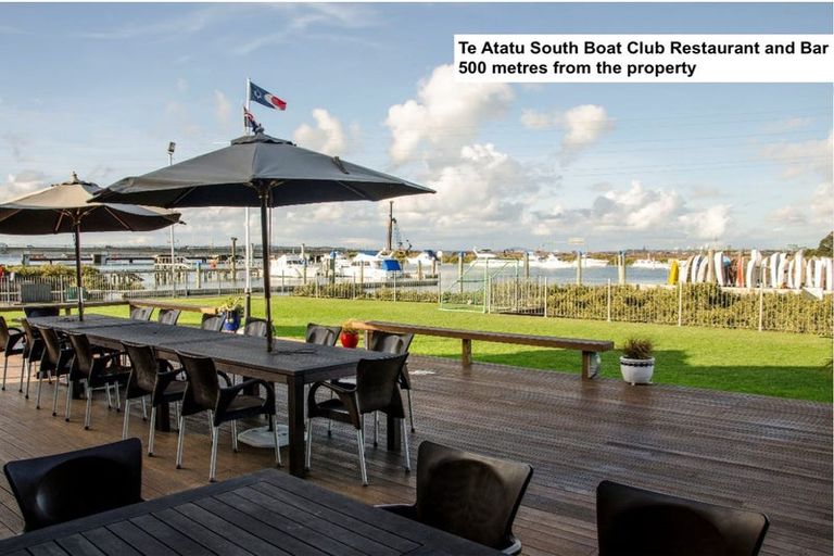 Photo of property in 2/7 Alwyn Avenue, Te Atatu South, Auckland, 0610