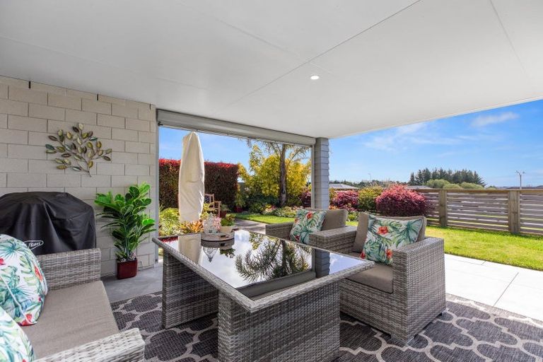 Photo of property in 6 Louise Drive, Ohauiti, Tauranga, 3112