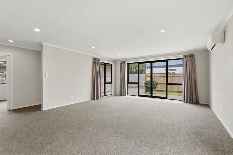 Photo of property in 46 Ward Street, Palmerston North, 4410