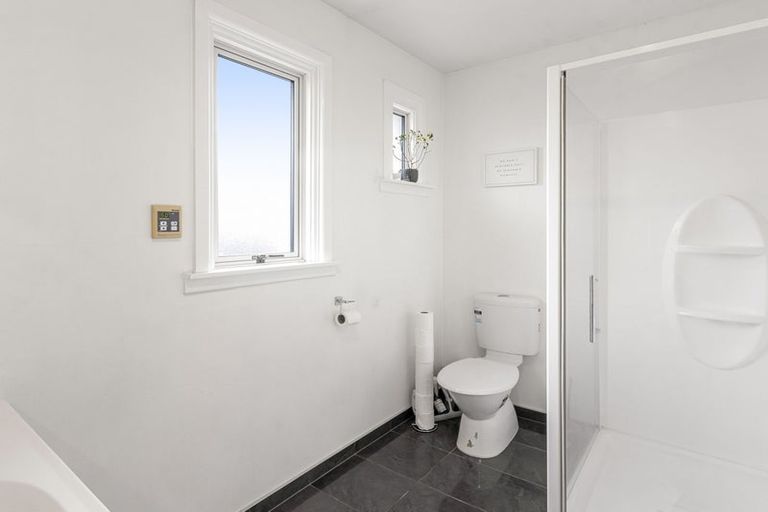 Photo of property in 1/2 Tothill Place, Papanui, Christchurch, 8053