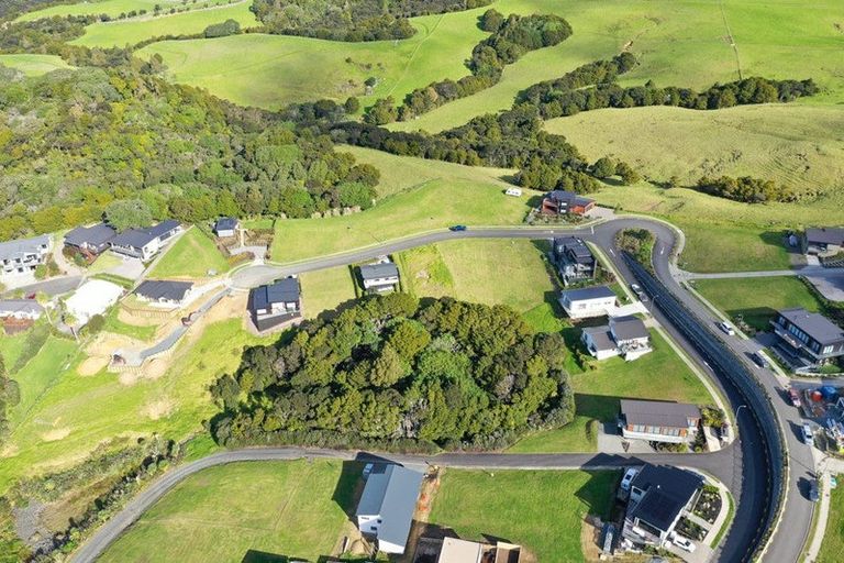 Photo of property in 3 Starlight Place, Langs Beach, 0582