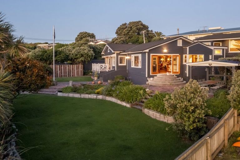 Photo of property in 33 Tainui Street, Raumati Beach, Paraparaumu, 5032