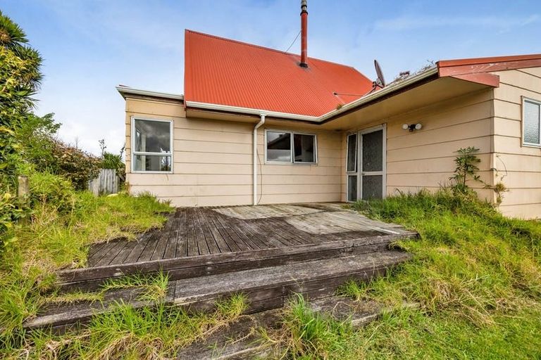 Photo of property in 22 Ponderosa Place, Opunake, 4616