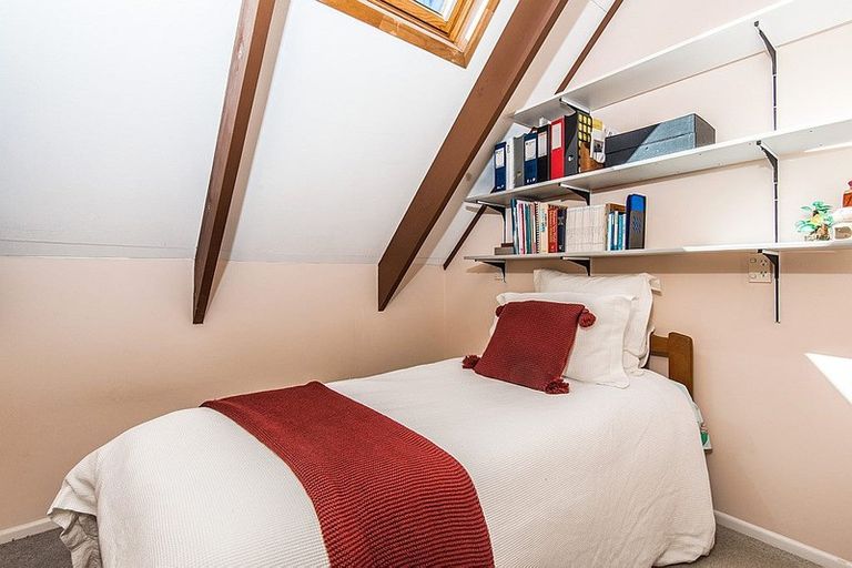 Photo of property in 8a Kipling Street, Johnsonville, Wellington, 6037