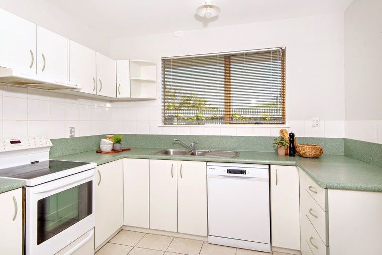 Photo of property in 2/19 Hikurangi Street, Whakatane, 3120