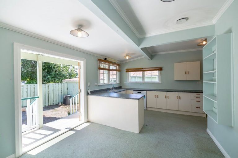 Photo of property in 8 Garrison Street, Carterton, 5713